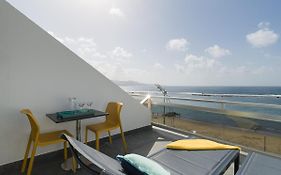 Luxury Suite Over The Beach
